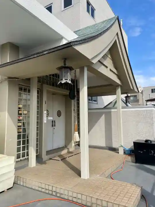 真成院の{uncategorized: "未分類", other: "その他", undefined: "問題あり", building: "その他建物", grave: "お墓", sacred_gate: "鳥居", guardian: "狛犬", statue: "像", buddha: "仏像", history: "歴史", nature: "自然", garden: "庭園", animal: "動物", pagoda: "塔", temizu: "手水舎", mountain_gate: "山門・神門", sanctuary: "本殿・本堂", subordinate: "末社・摂社", art: "芸術", scenery: "景色", jizo: "地蔵", ema: "絵馬", goshuin: "御朱印", omikuji: "おみくじ", items: "授与品その他", amulet: "お守り", goshuincho: "御朱印帳", eats: "食事", festival: "お祭り", votive_dance: "神楽", shichigosan: "七五三参", wedding: "結婚式", experience: "体験その他", initially: "初詣", around: "周辺", anti_infection: "感染症対策"}