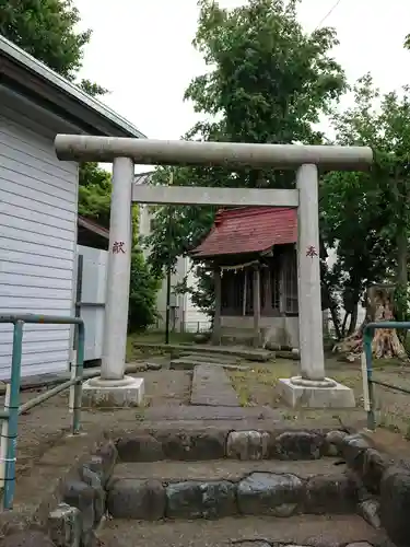 八森稲荷神社の鳥居