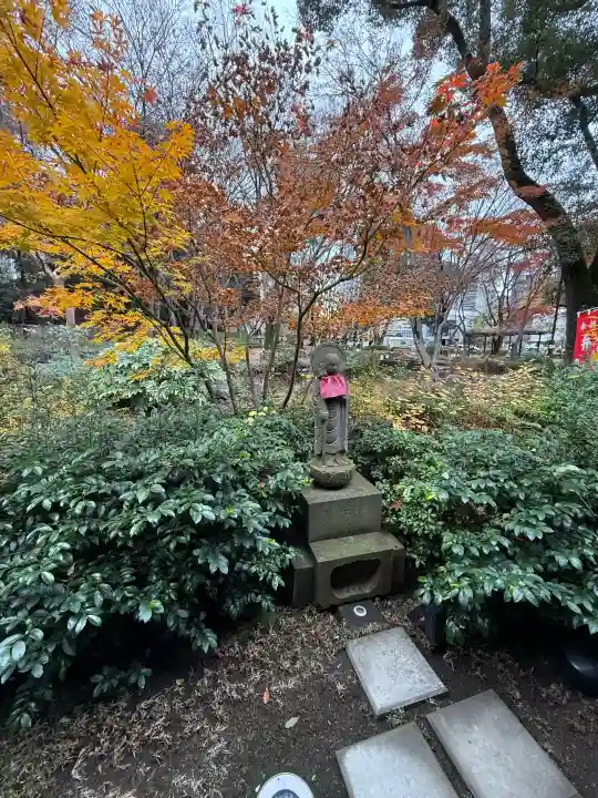 増上寺塔頭 三縁山 宝珠院の{uncategorized: "未分類", other: "その他", undefined: "問題あり", building: "その他建物", grave: "お墓", sacred_gate: "鳥居", guardian: "狛犬", statue: "像", buddha: "仏像", history: "歴史", nature: "自然", garden: "庭園", animal: "動物", pagoda: "塔", temizu: "手水舎", mountain_gate: "山門・神門", sanctuary: "本殿・本堂", subordinate: "末社・摂社", art: "芸術", scenery: "景色", jizo: "地蔵", ema: "絵馬", goshuin: "御朱印", omikuji: "おみくじ", items: "授与品その他", amulet: "お守り", goshuincho: "御朱印帳", eats: "食事", festival: "お祭り", votive_dance: "神楽", shichigosan: "七五三参", wedding: "結婚式", experience: "体験その他", initially: "初詣", around: "周辺", anti_infection: "感染症対策"}