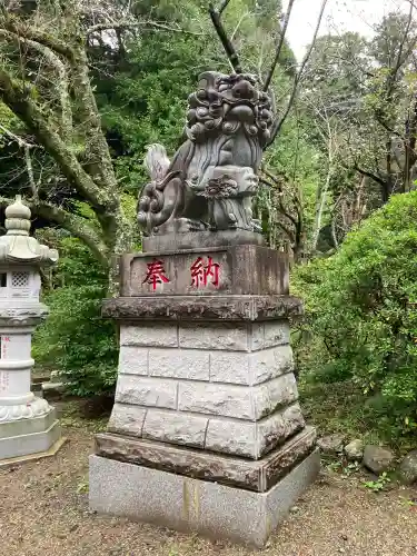 香取神宮の{uncategorized: "未分類", other: "その他", undefined: "問題あり", building: "その他建物", grave: "お墓", sacred_gate: "鳥居", guardian: "狛犬", statue: "像", buddha: "仏像", history: "歴史", nature: "自然", garden: "庭園", animal: "動物", pagoda: "塔", temizu: "手水舎", mountain_gate: "山門・神門", sanctuary: "本殿・本堂", subordinate: "末社・摂社", art: "芸術", scenery: "景色", jizo: "地蔵", ema: "絵馬", goshuin: "御朱印", omikuji: "おみくじ", items: "授与品その他", amulet: "お守り", goshuincho: "御朱印帳", eats: "食事", festival: "お祭り", votive_dance: "神楽", shichigosan: "七五三参", wedding: "結婚式", experience: "体験その他", initially: "初詣", around: "周辺", anti_infection: "感染症対策"}