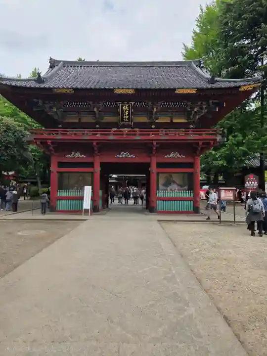 根津神社の{uncategorized: "未分類", other: "その他", undefined: "問題あり", building: "その他建物", grave: "お墓", sacred_gate: "鳥居", guardian: "狛犬", statue: "像", buddha: "仏像", history: "歴史", nature: "自然", garden: "庭園", animal: "動物", pagoda: "塔", temizu: "手水舎", mountain_gate: "山門・神門", sanctuary: "本殿・本堂", subordinate: "末社・摂社", art: "芸術", scenery: "景色", jizo: "地蔵", ema: "絵馬", goshuin: "御朱印", omikuji: "おみくじ", items: "授与品その他", amulet: "お守り", goshuincho: "御朱印帳", eats: "食事", festival: "お祭り", votive_dance: "神楽", shichigosan: "七五三参", wedding: "結婚式", experience: "体験その他", initially: "初詣", around: "周辺", anti_infection: "感染症対策"}