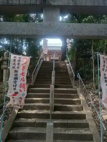 熊野神社の{uncategorized: "未分類", other: "その他", undefined: "問題あり", building: "その他建物", grave: "お墓", sacred_gate: "鳥居", guardian: "狛犬", statue: "像", buddha: "仏像", history: "歴史", nature: "自然", garden: "庭園", animal: "動物", pagoda: "塔", temizu: "手水舎", mountain_gate: "山門・神門", sanctuary: "本殿・本堂", subordinate: "末社・摂社", art: "芸術", scenery: "景色", jizo: "地蔵", ema: "絵馬", goshuin: "御朱印", omikuji: "おみくじ", items: "授与品その他", amulet: "お守り", goshuincho: "御朱印帳", eats: "食事", festival: "お祭り", votive_dance: "神楽", shichigosan: "七五三参", wedding: "結婚式", experience: "体験その他", initially: "初詣", around: "周辺", anti_infection: "感染症対策"}