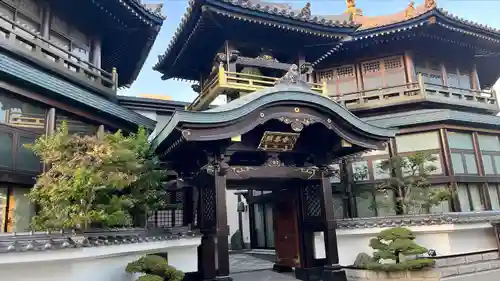 照善寺の山門