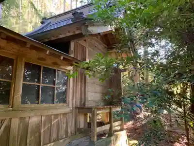 諏訪神社の本殿・本堂