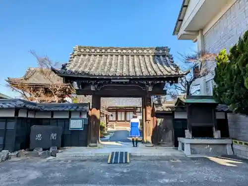 法通寺の山門