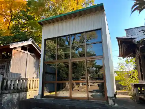 高岡関野神社の建物その他