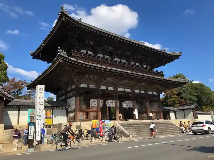 仁和寺の山門・神門