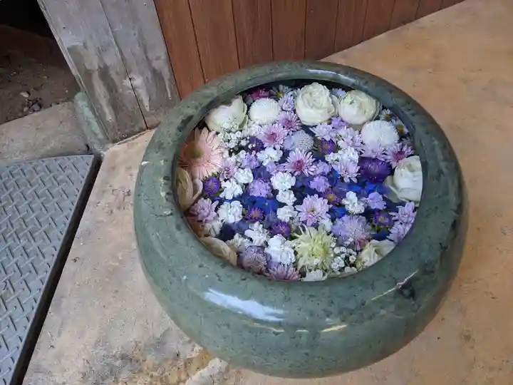 山﨑八幡宮の手水舎