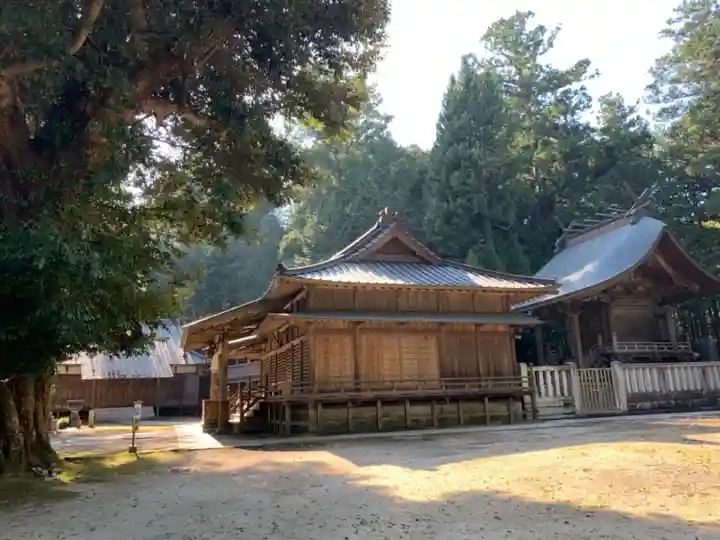 稲田神社の本殿・本堂