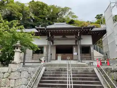 医王寺の本殿・本堂