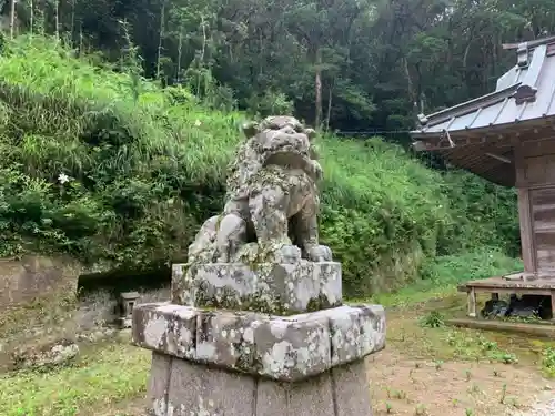 山宮神社の狛犬