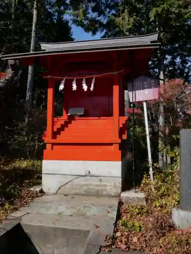 武蔵御嶽神社の末社・摂社