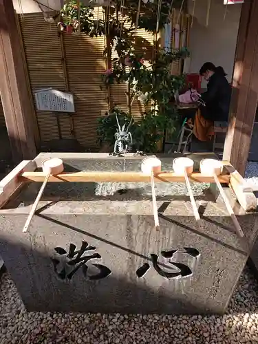 蛇窪神社の手水