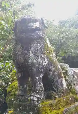 荒倉神社の狛犬