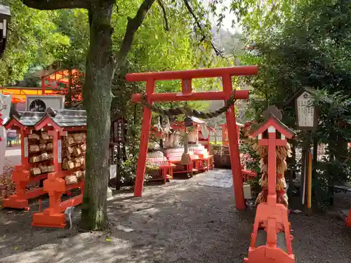 冠稲荷神社の末社