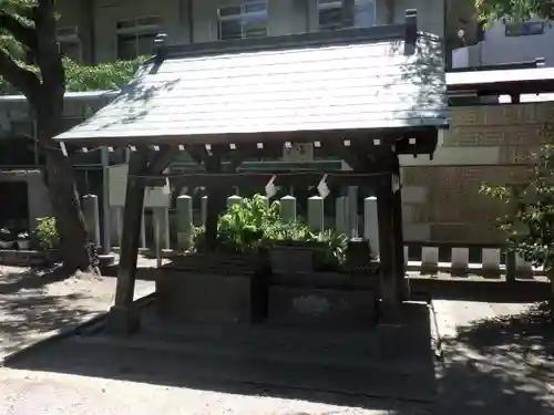 石津神社の手水舎