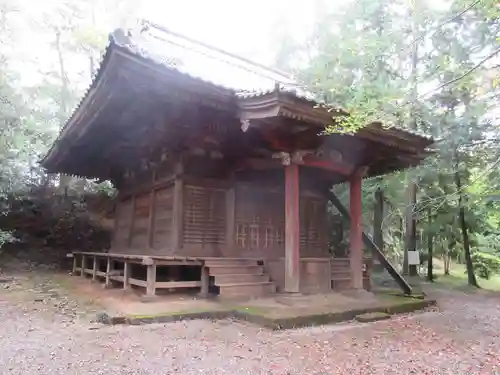 岩舟山高勝寺の本殿