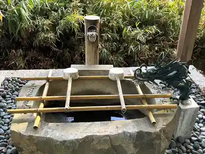 伊勢降神社の手水舎