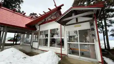 東開発稲荷神社の{uncategorized: "未分類", other: "その他", undefined: "問題あり", building: "その他建物", grave: "お墓", sacred_gate: "鳥居", guardian: "狛犬", statue: "像", buddha: "仏像", history: "歴史", nature: "自然", garden: "庭園", animal: "動物", pagoda: "塔", temizu: "手水舎", mountain_gate: "山門・神門", sanctuary: "本殿・本堂", subordinate: "末社・摂社", art: "芸術", scenery: "景色", jizo: "地蔵", ema: "絵馬", goshuin: "御朱印", omikuji: "おみくじ", items: "授与品その他", amulet: "お守り", goshuincho: "御朱印帳", eats: "食事", festival: "お祭り", votive_dance: "神楽", shichigosan: "七五三参", wedding: "結婚式", experience: "体験その他", initially: "初詣", around: "周辺", anti_infection: "感染症対策"}
