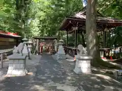 新屋山神社の建物その他