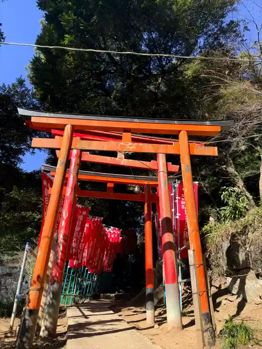 筑波山神社の{uncategorized: "未分類", other: "その他", undefined: "問題あり", building: "その他建物", grave: "お墓", sacred_gate: "鳥居", guardian: "狛犬", statue: "像", buddha: "仏像", history: "歴史", nature: "自然", garden: "庭園", animal: "動物", pagoda: "塔", temizu: "手水舎", mountain_gate: "山門・神門", sanctuary: "本殿・本堂", subordinate: "末社・摂社", art: "芸術", scenery: "景色", jizo: "地蔵", ema: "絵馬", goshuin: "御朱印", omikuji: "おみくじ", items: "授与品その他", amulet: "お守り", goshuincho: "御朱印帳", eats: "食事", festival: "お祭り", votive_dance: "神楽", shichigosan: "七五三参", wedding: "結婚式", experience: "体験その他", initially: "初詣", around: "周辺", anti_infection: "感染症対策"}