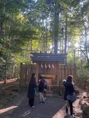 香取神宮奥宮の{uncategorized: "未分類", other: "その他", undefined: "問題あり", building: "その他建物", grave: "お墓", sacred_gate: "鳥居", guardian: "狛犬", statue: "像", buddha: "仏像", history: "歴史", nature: "自然", garden: "庭園", animal: "動物", pagoda: "塔", temizu: "手水舎", mountain_gate: "山門・神門", sanctuary: "本殿・本堂", subordinate: "末社・摂社", art: "芸術", scenery: "景色", jizo: "地蔵", ema: "絵馬", goshuin: "御朱印", omikuji: "おみくじ", items: "授与品その他", amulet: "お守り", goshuincho: "御朱印帳", eats: "食事", festival: "お祭り", votive_dance: "神楽", shichigosan: "七五三参", wedding: "結婚式", experience: "体験その他", initially: "初詣", around: "周辺", anti_infection: "感染症対策"}