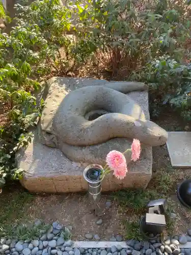 増上寺塔頭 三縁山 宝珠院の狛犬