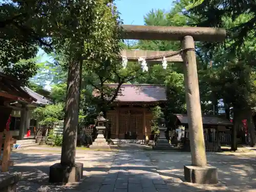 仲町氷川神社の鳥居