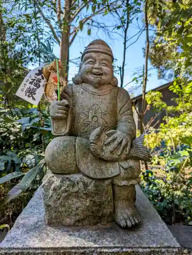 麻賀多神社の像