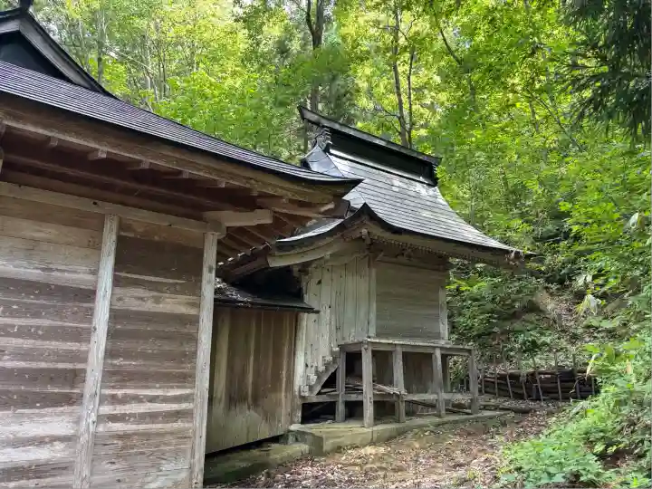 犬の宮猫の宮(山形県)