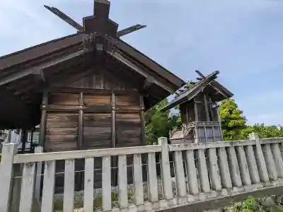 富士浅間社の{uncategorized: "未分類", other: "その他", undefined: "問題あり", building: "その他建物", grave: "お墓", sacred_gate: "鳥居", guardian: "狛犬", statue: "像", buddha: "仏像", history: "歴史", nature: "自然", garden: "庭園", animal: "動物", pagoda: "塔", temizu: "手水舎", mountain_gate: "山門・神門", sanctuary: "本殿・本堂", subordinate: "末社・摂社", art: "芸術", scenery: "景色", jizo: "地蔵", ema: "絵馬", goshuin: "御朱印", omikuji: "おみくじ", items: "授与品その他", amulet: "お守り", goshuincho: "御朱印帳", eats: "食事", festival: "お祭り", votive_dance: "神楽", shichigosan: "七五三参", wedding: "結婚式", experience: "体験その他", initially: "初詣", around: "周辺", anti_infection: "感染症対策"}
