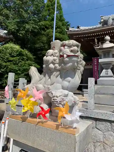 金井神社の狛犬