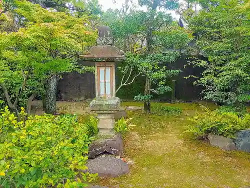 青大悲寺の庭園