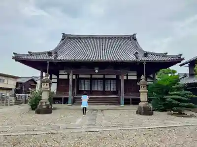 了願寺の本殿・本堂