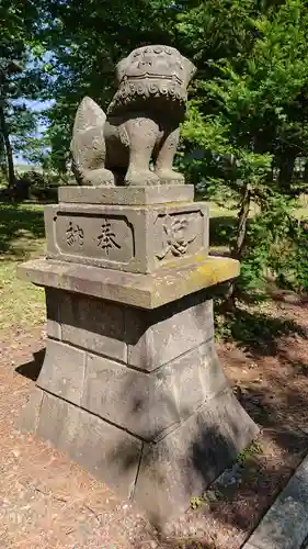 北龍神社の狛犬