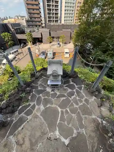 成子天神社の{uncategorized: "未分類", other: "その他", undefined: "問題あり", building: "その他建物", grave: "お墓", sacred_gate: "鳥居", guardian: "狛犬", statue: "像", buddha: "仏像", history: "歴史", nature: "自然", garden: "庭園", animal: "動物", pagoda: "塔", temizu: "手水舎", mountain_gate: "山門・神門", sanctuary: "本殿・本堂", subordinate: "末社・摂社", art: "芸術", scenery: "景色", jizo: "地蔵", ema: "絵馬", goshuin: "御朱印", omikuji: "おみくじ", items: "授与品その他", amulet: "お守り", goshuincho: "御朱印帳", eats: "食事", festival: "お祭り", votive_dance: "神楽", shichigosan: "七五三参", wedding: "結婚式", experience: "体験その他", initially: "初詣", around: "周辺", anti_infection: "感染症対策"}