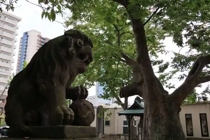 阿邪訶根神社の狛犬