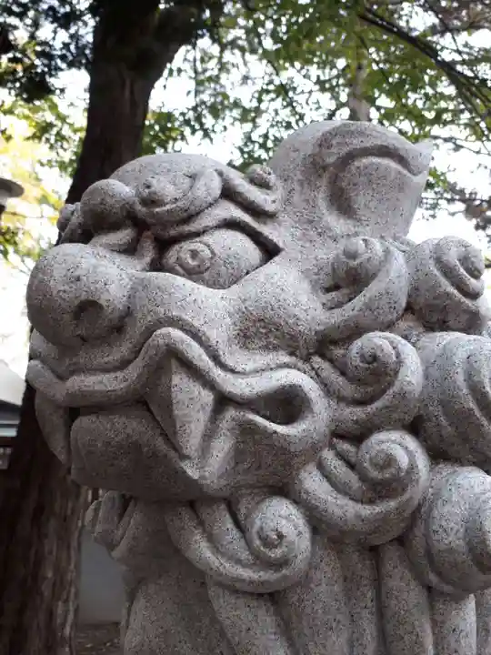 新琴似神社の狛犬