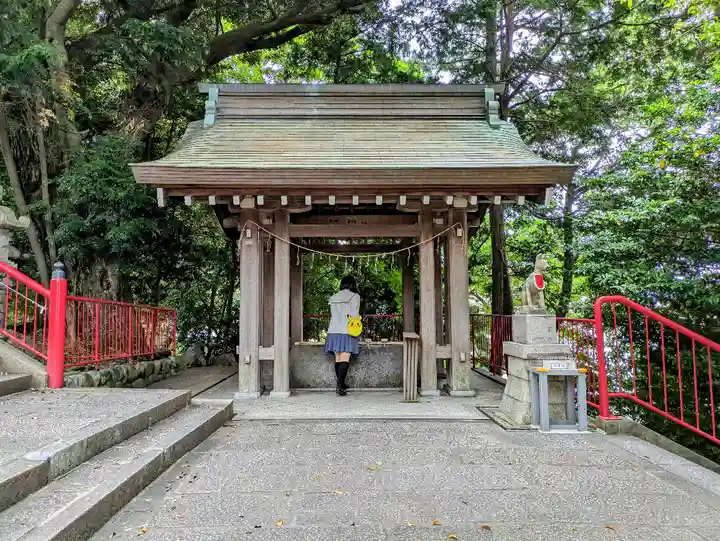 五社稲荷社の手水舎