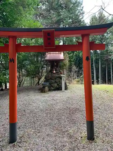 龍神社の鳥居