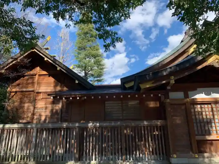 新田神社の本殿・本堂