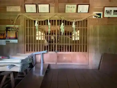 鵜羽神社の本殿・本堂