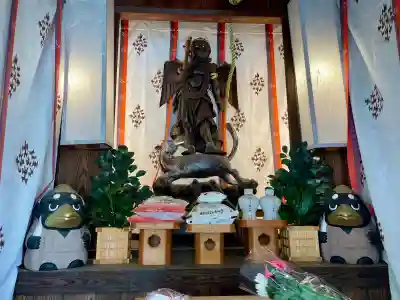 秋葉神社（川越熊野神社境内）の{uncategorized: "未分類", other: "その他", undefined: "問題あり", building: "その他建物", grave: "お墓", sacred_gate: "鳥居", guardian: "狛犬", statue: "像", buddha: "仏像", history: "歴史", nature: "自然", garden: "庭園", animal: "動物", pagoda: "塔", temizu: "手水舎", mountain_gate: "山門・神門", sanctuary: "本殿・本堂", subordinate: "末社・摂社", art: "芸術", scenery: "景色", jizo: "地蔵", ema: "絵馬", goshuin: "御朱印", omikuji: "おみくじ", items: "授与品その他", amulet: "お守り", goshuincho: "御朱印帳", eats: "食事", festival: "お祭り", votive_dance: "神楽", shichigosan: "七五三参", wedding: "結婚式", experience: "体験その他", initially: "初詣", around: "周辺", anti_infection: "感染症対策"}