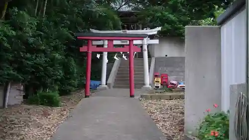 鶴ヶ峰神社の鳥居