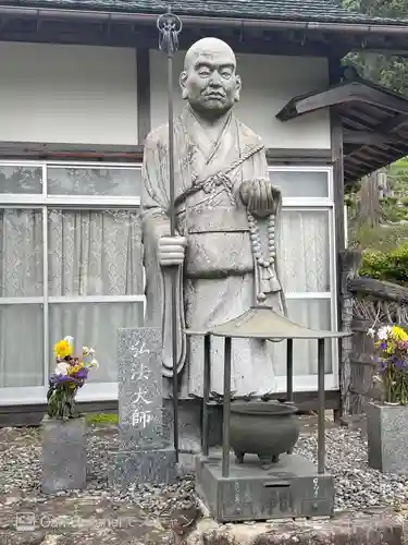 香下寺の像