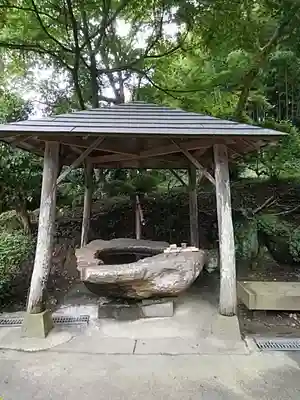 上合寺の手水舎