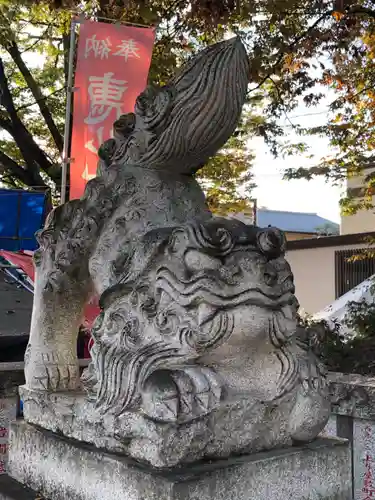 大鳥神社の狛犬