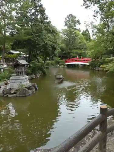 伊弉諾神宮の庭園