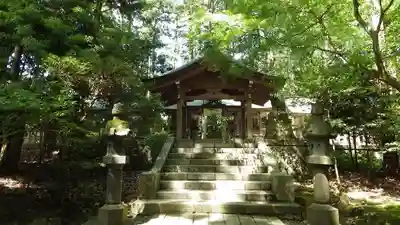 彌彦神社の本殿・本堂