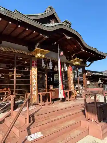 沙沙貴神社の{uncategorized: "未分類", other: "その他", undefined: "問題あり", building: "その他建物", grave: "お墓", sacred_gate: "鳥居", guardian: "狛犬", statue: "像", buddha: "仏像", history: "歴史", nature: "自然", garden: "庭園", animal: "動物", pagoda: "塔", temizu: "手水舎", mountain_gate: "山門・神門", sanctuary: "本殿・本堂", subordinate: "末社・摂社", art: "芸術", scenery: "景色", jizo: "地蔵", ema: "絵馬", goshuin: "御朱印", omikuji: "おみくじ", items: "授与品その他", amulet: "お守り", goshuincho: "御朱印帳", eats: "食事", festival: "お祭り", votive_dance: "神楽", shichigosan: "七五三参", wedding: "結婚式", experience: "体験その他", initially: "初詣", around: "周辺", anti_infection: "感染症対策"}
